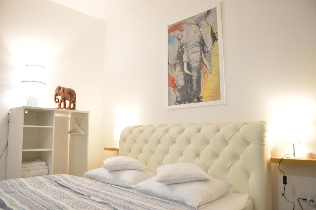 Pupin Palata Business Apartman B5 Novi Sad Exterior photo